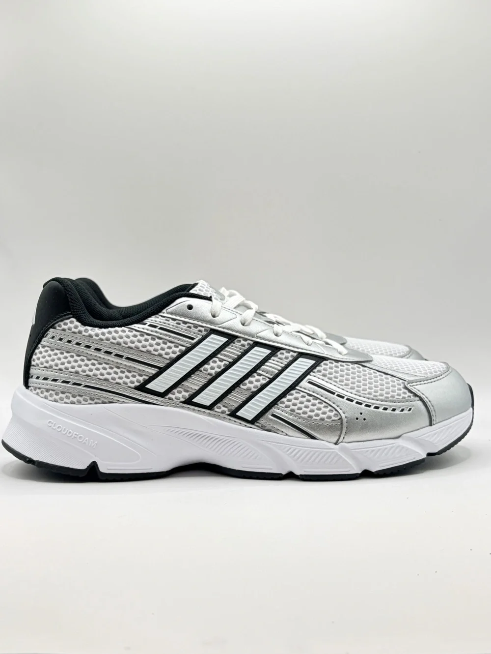 Adidas Technochaos 2000 Men's Running Shoes Size 10 White Black with Cloudfoam